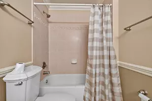 212 Berenger Walk, Royal Palm Beach, FL 33414 - Photo 22