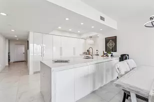 2640 Lake Shore Dr, Riviera Beach, FL 33404 - Photo 14
