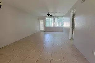 104 Palm Beach Trace Dr, Royal Palm Beach, FL 33411 - Photo 6