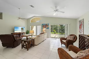1129 SE Westminster Pl, Stuart, FL 34997 - Photo 8