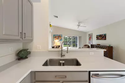 1129 SE Westminster Place, Stuart, FL 34997 - Photo 12