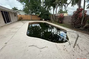 5340 Guildcrest St, Lake Worth, FL 33463 - Photo 2