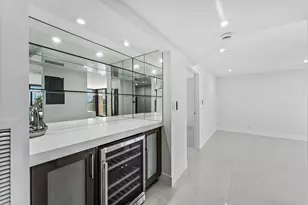 5480 N Ocean Dr, Singer Island, FL 33404 - Photo 4