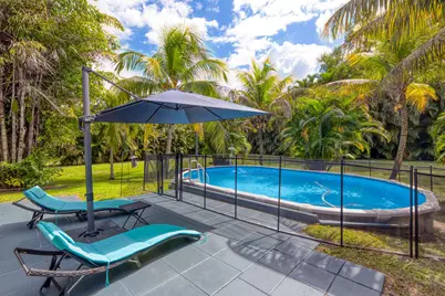 13834 Persimmon Boulevard, Royal Palm Beach, FL 33411 - Photo 32