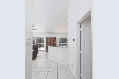 13834 Persimmon Boulevard, Royal Palm Beach, FL 33411 - Photo 10