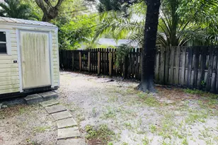 709 SW 13th Ave, Fort Lauderdale, FL 33312 - Photo 4