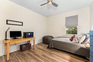 1056 Community Dr, Jupiter, FL 33458 - Photo 18