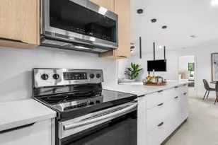 608 SE 2nd Ave Ave, Delray Beach, FL 33483 - Photo 2
