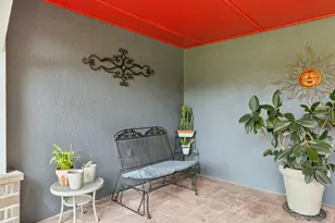 1950 Foxhollow Dr E, Auburndale, FL 33823 - Photo 4