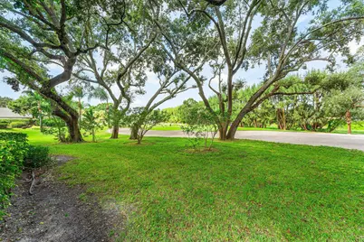 30 Hampshire Lane, Boynton Beach, FL 33436 - Photo 48