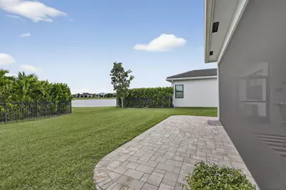15745 Cresswind Place, Westlake, FL 33470 - Photo 58