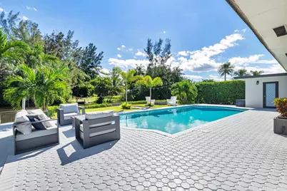 7730 Beta Circle, Lake Clarke Shores, FL 33406 - Photo 12