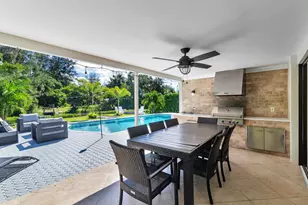 7730 Beta Cir, Lake Clarke Shores, FL 33406 - Photo 10