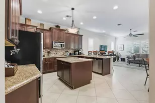 12293 Aviles Cir, Palm Beach Gardens, FL 33418 - Photo 12
