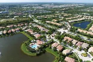 12293 Aviles Cir, Palm Beach Gardens, FL 33418 - Photo 36