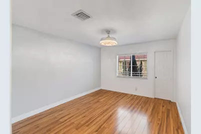 176 SE 2nd Street, Deerfield Beach, FL 33441 - Photo 4