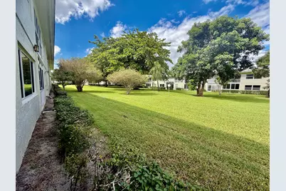 1211 Bahama Bend, Unit #F1, Coconut Creek, FL 33066 - Photo 10