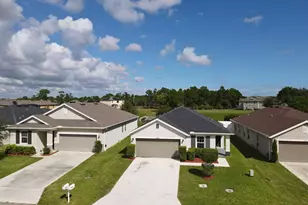 5565 NW Pine Trail Cir, Port Saint Lucie, FL 34983 - Photo 30