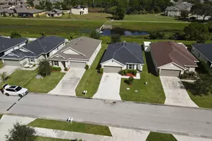 5565 NW Pine Trail Cir, Port Saint Lucie, FL 34983 - Photo 28