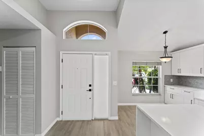 2022 Bonisle Circle, Riviera Beach, FL 33418 - Photo 12
