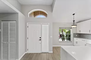 2022 Bonisle Cir, Riviera Beach, FL 33418 - Photo 12