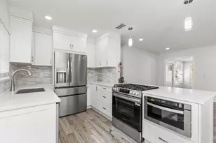 702 S 12th St, Lantana, FL 33462 - Photo 1