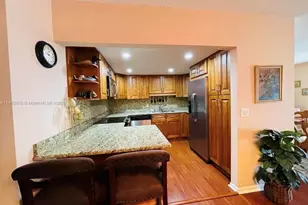 308 Wellington D, West Palm Beach, FL 33417 - Photo 6