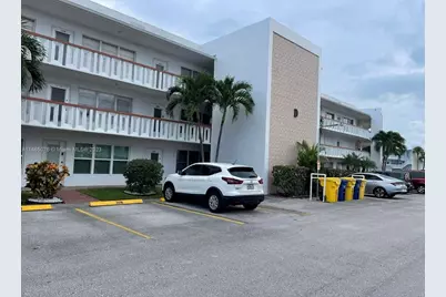 308 Wellington D, West Palm Beach, FL 33417 - Photo 12