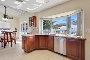 4850 NE 28th Ave, Fort Lauderdale, FL 33308 - Photo 14