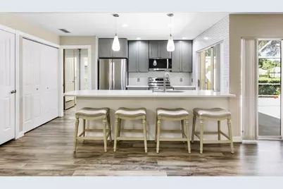 2901 Lakemont Court, Palm Beach Gardens, FL 33403 - Photo 2