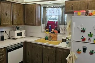 721 Lori Dr, Palm Springs, FL 33461 - Photo 6