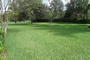 8158 Rosalie Ln, Wellington, FL 33414 - Photo 12