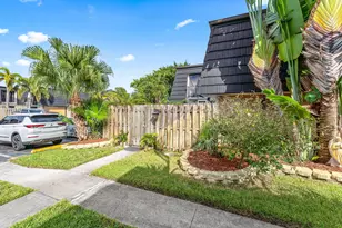 145 Woodland Rd, Palm Springs, FL 33461 - Photo 26