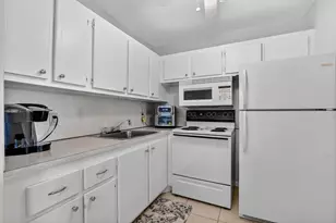 386 Tilford R, Deerfield Beach, FL 33442 - Photo 14