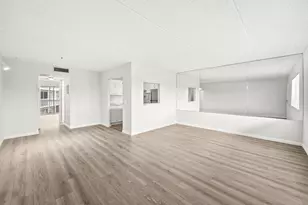 300 Village Green Cir S, Palm Springs, FL 33461 - Photo 4