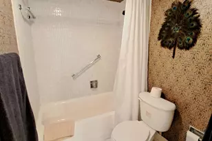 204 Oxford 500, West Palm Beach, FL 33417 - Photo 24