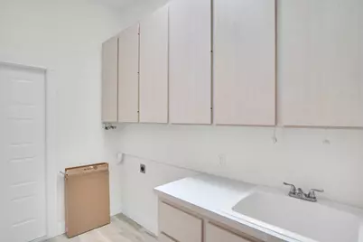 324 NW Bentley Circle, Port Saint Lucie, FL 34986 - Photo 34