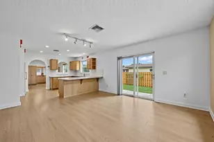 1409 Richard Ln, Lake Worth Beach, FL 33460 - Photo 6