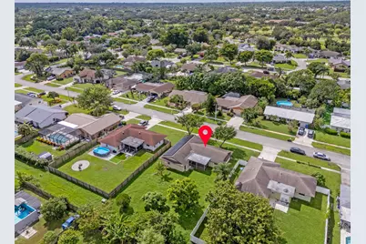 137 Alcazar Street, Royal Palm Beach, FL 33411 - Photo 44