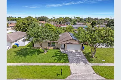 137 Alcazar Street, Royal Palm Beach, FL 33411 - Photo 4