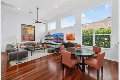 101 Pembroke Drive, Palm Beach Gardens, FL 33418 - Photo 4