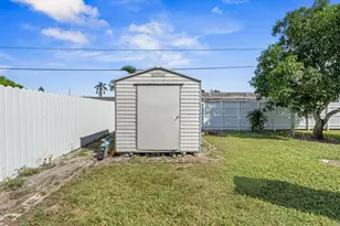 348 Lanier Dr, Palm Springs, FL 33461 - Photo 38