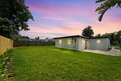 3797 Bahama Road, Palm Beach Gardens, FL 33410 - Photo 2