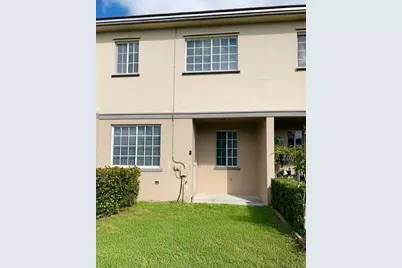 2007 Nassau Drive, Riviera Beach, FL 33404 - Photo 2