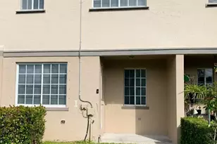 2007 Nassau Dr, Riviera Beach, FL 33404 - Photo 2