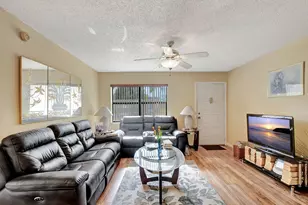7166 Golf Colony Ct, Lake Worth, FL 33467 - Photo 8