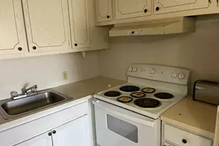 198 Dorset E, Boca Raton, FL 33434 - Photo 10