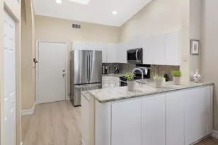 9734 Harbour Lake Cir, Boynton Beach, FL 33437 - Photo 6