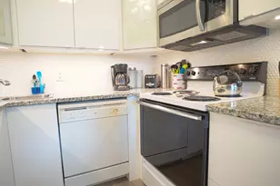 240 Windsor K, West Palm Beach, FL 33417 - Photo 8