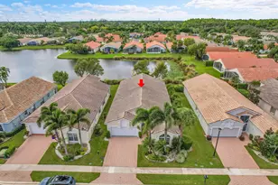 10382 Utopia Cir E, Boynton Beach, FL 33437 - Photo 32